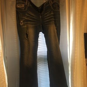 Amethyst brand distressed jeans